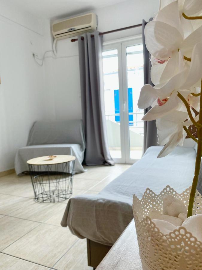 Delia Apartments Pefkochori Eksteriør bilde