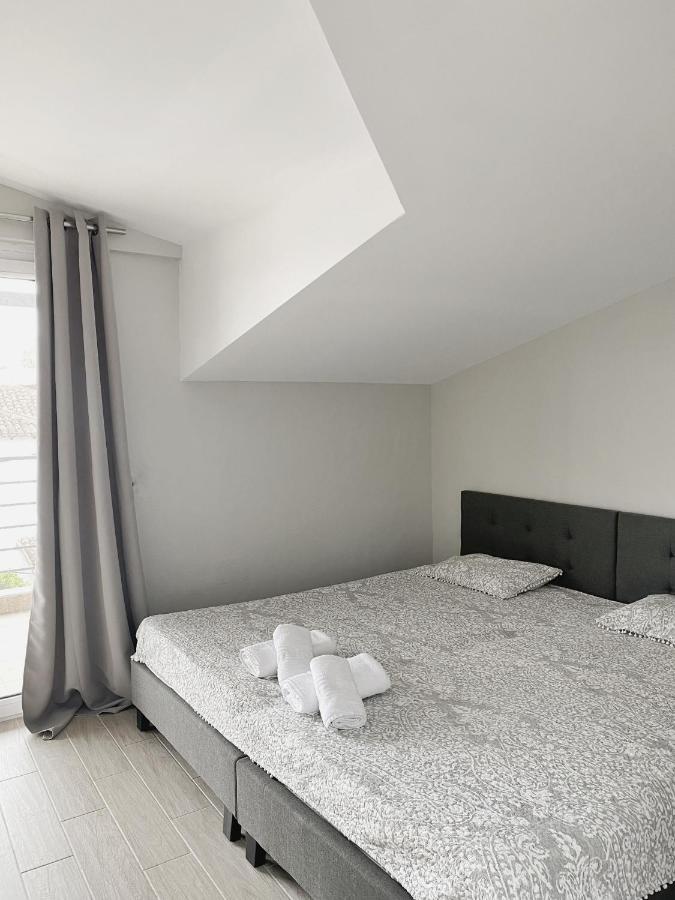 Delia Apartments Pefkochori Eksteriør bilde