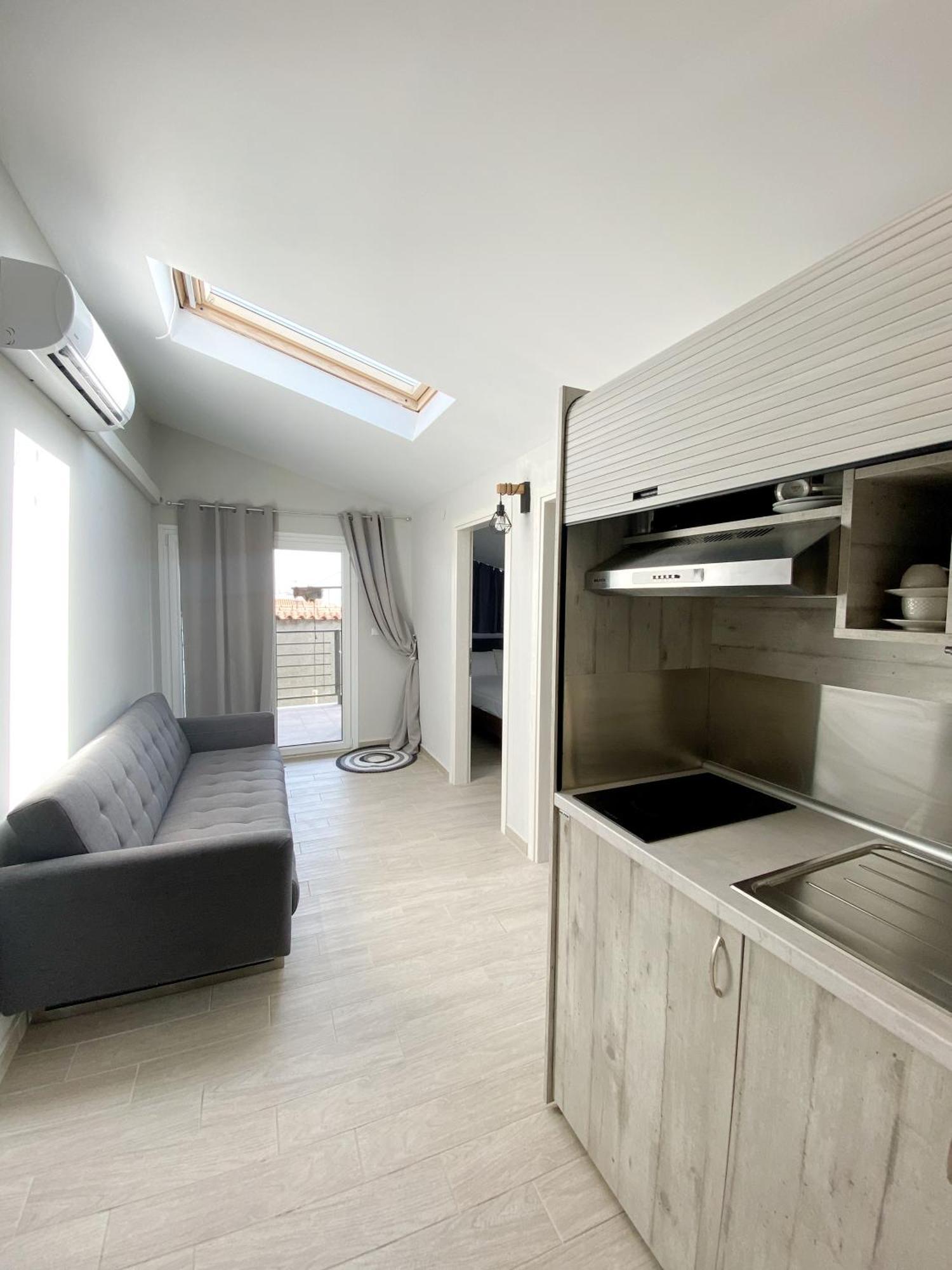 Delia Apartments Pefkochori Eksteriør bilde